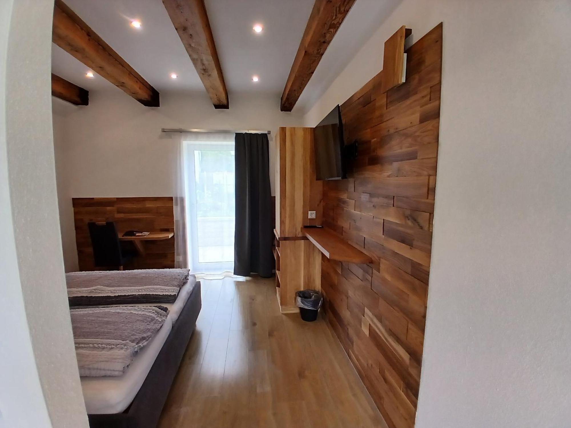 Weingut Thomas Brandl Bed & Breakfast Strass  Eksteriør bilde